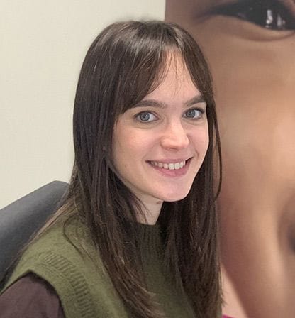 RA-Pau-Gaelle-Moreau-Desktop-416x448 2.jpg